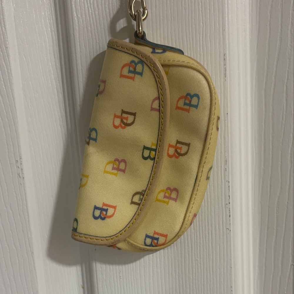 Dooney & Bourke DB Patterned Wristlet - Picture 2 of 7